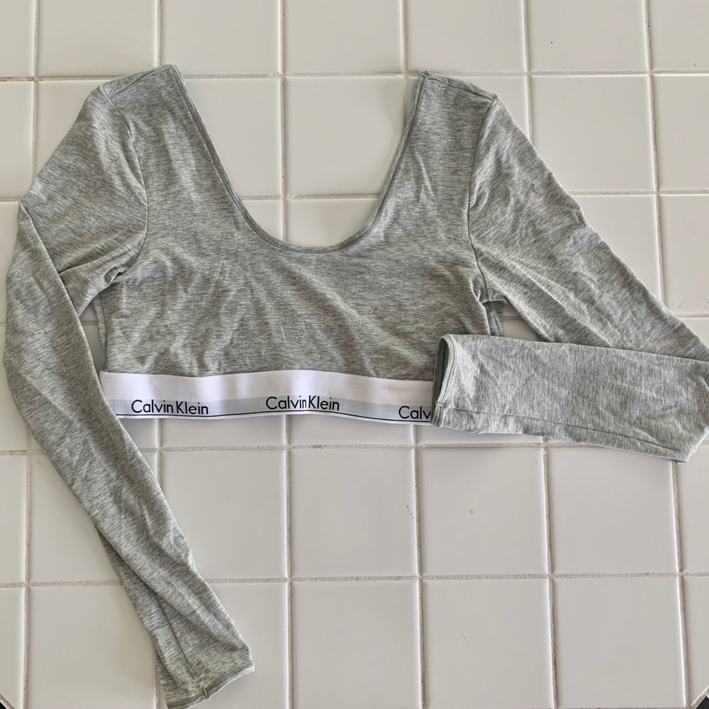 Calvin Klein Crop Top